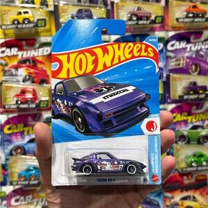 Hot wheels Mazda RX-7 diecast car
